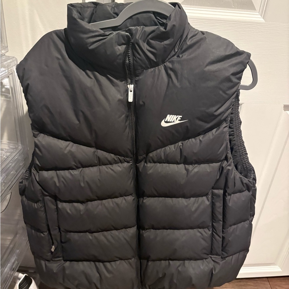 Nike Black Puffer Vest